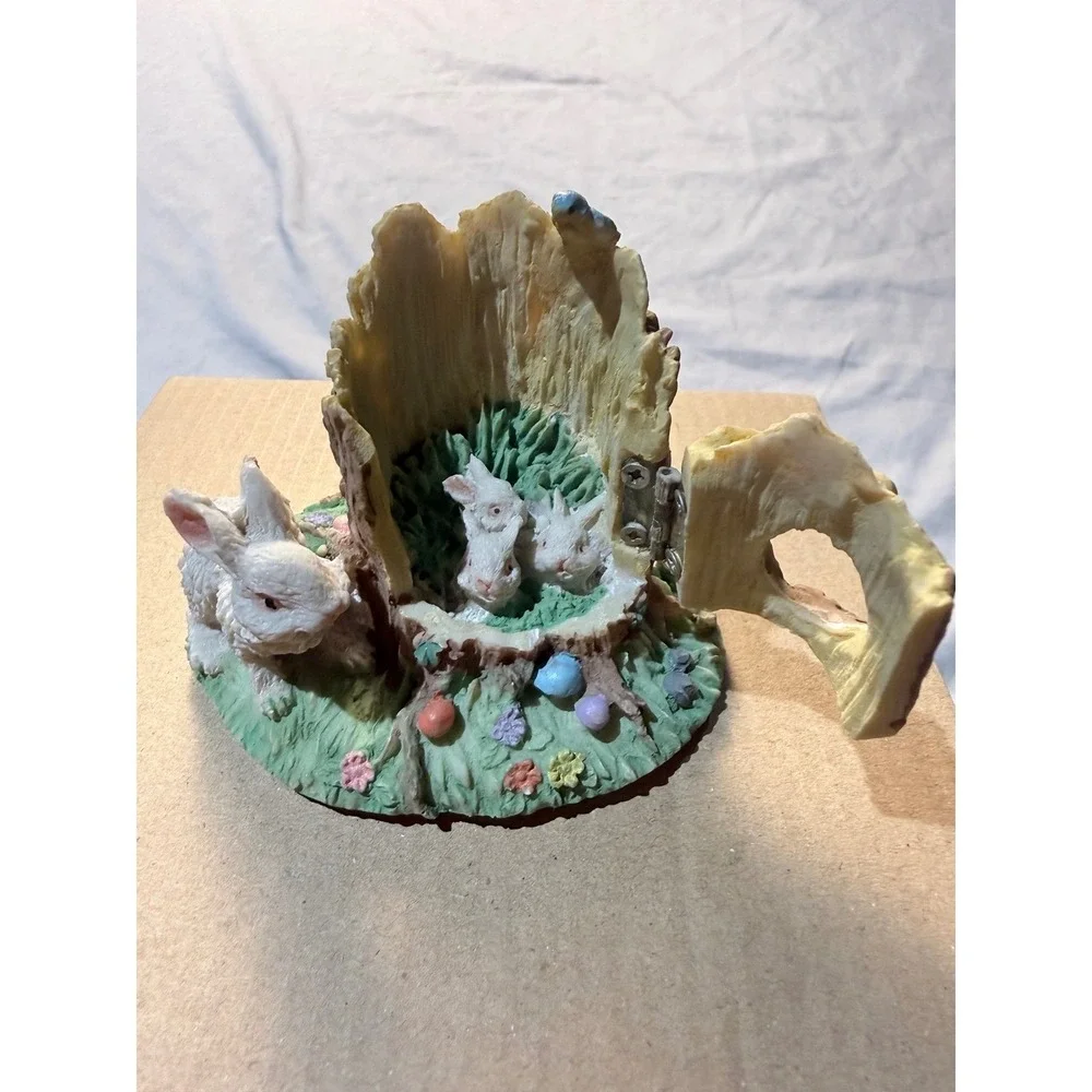 Vintage‎ Resin Bunny Family Tree House Hinged Figurine Easter Decor